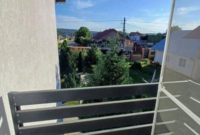 Casă cu 4 camere în Central - 2