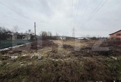 Teren de 1049 mp, în Priseaca - 2