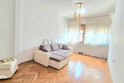 Apartament cu 3 camere decomandat în Rosetti - 1