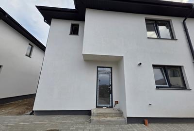 Duplex cu 4 camere cu Teren 225 Mp în Tărlungeni - 13