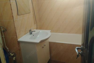 Proprietar ofer spre inchiriere apartament cu 3 camere - 2