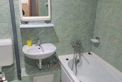 Garsonieră decomandată în Astra - 4
