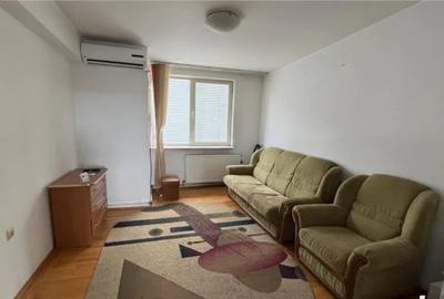 Garsonieră decomandată în Complex Studențesc
