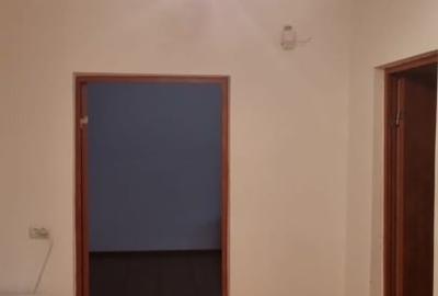 Spatiu pentru amenajare birou / cabinet - parterul bloc (stradal) - 1