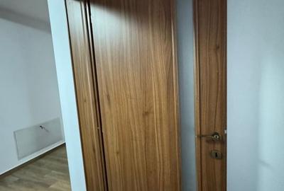 De inchiriat apartament - 3 camere 105mp/  2 parcari- langa Profi Scheia - 12