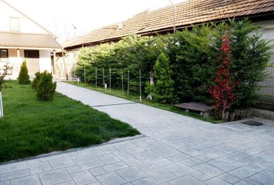 Casă cu 4 camere în Central