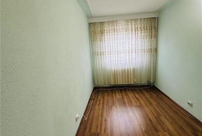 Apartament cu 2 camere decomandat în Astra - 4