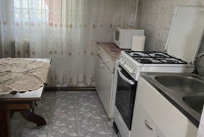 Ofer spre inchiriere apartament 3 camere decomandate Ofer spre inchiriere apartament 3 camere decomandate - 6