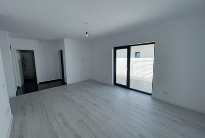Casă cu 4 camere cu Teren 400 Mp în Clinceni - 1