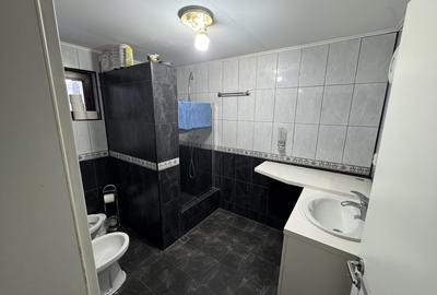 Casă cu 5 camere cu Teren 1192 Mp în Giulești - 9