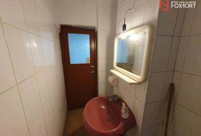 Spațiu comercial, de 42 mp, în P-ța Doina - 10