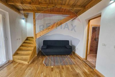 Casa / Vila cu 4 camere de vanzare Vadu Constanta - 2