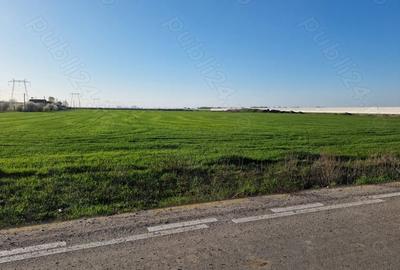 Teren de 2452 mp, în Central - 3