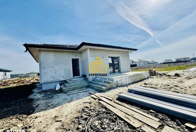 Casă cu 4 camere în Olteni - 3