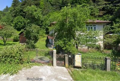 Casă cu 6 camere cu Teren 1100 Mp în Central - 7