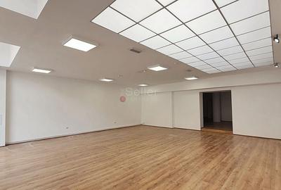 Spațiu comercial, de 142 mp, în Centrul Civic - 2