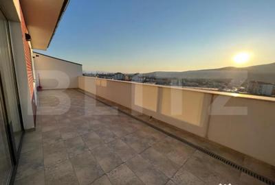 Apartament cu 3 camere semidecomandat în Cetate - 2