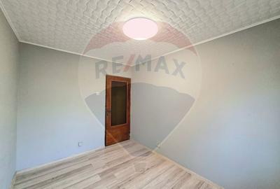 Apartament cu 3 camere semidecomandat în Romanilor - 4