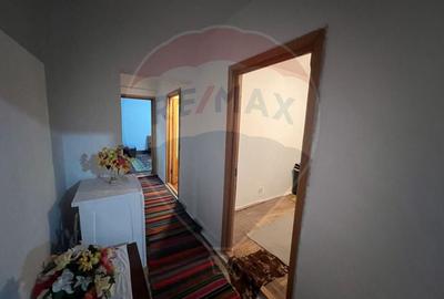 Apartament cu 4 camere de vanzare in zona Sud-Est - 8