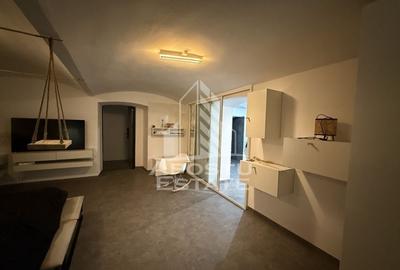 Apartament renovat cu o camera si curte, 2 bai, 50 mp, Piata Romanilor - 5