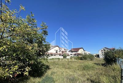 Teren de 647 mp, în Girocului - 2