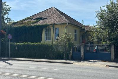 Casa singur in curte -teren 680 mp- zona premium in Sibiu - str. Balea - 2