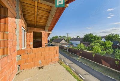 Imobil spa?ios la ro?u pentru investi?ie - Vinga - 2