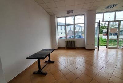Spațiu comercial, de 75 mp, în Central - 2