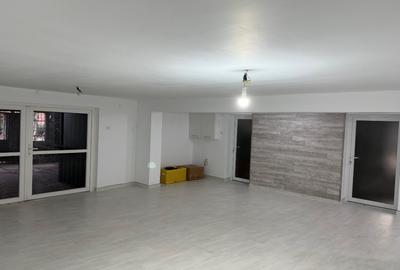 Birou, de 150 mp, în Mehala - 4