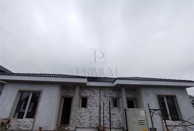 Duplex pe plan - 3 bai - asfalt - toate utilitatile. - 1