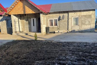 Casă cu 4 camere în Corbii Mari - 3