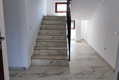 FARA COMISIOANE in GULIA casa eleganta cu 5 camere 3 bai terasa mare pe 1000mp - 11