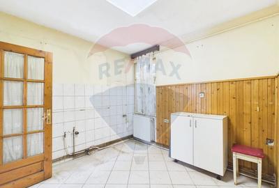 Casă cu 4 camere cu Teren 227 Mp în Ferentari - 8