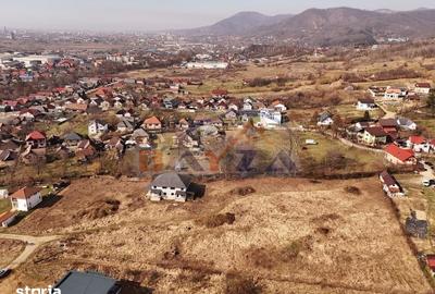 Teren de 10000 mp, în Central - 3