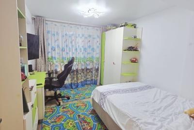 Apartament cu 3 camere decomandat în Rediu - 5