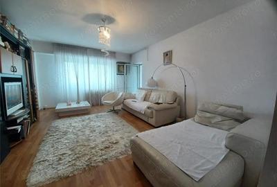 Apartament cu 3 camere decomandat în Calea Călărașilor