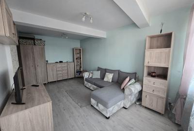 Apartament cu 2 camere decomandat în Titan - 3