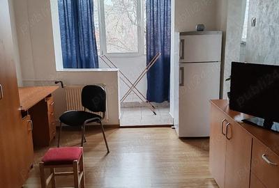 Garsonieră decomandată în Central - 3