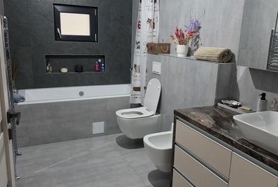 Casă cu 4 camere cu Canalizare în Unirea - 11