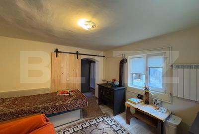 Casa de vanzare, 3 camere, 66 mp, zona Vata de Sus