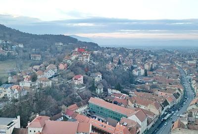 Teren intravilan, ultracentral. - 18