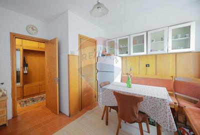 De vanzare - Apartament 4 camere decomandat - ultracentral zona Dacia - 12