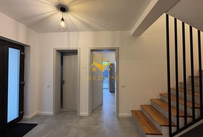 Duplex cu 4 camere cu Canalizare în Chinteni - 2