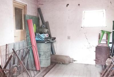 Casă cu 3 camere cu Teren 1084 Mp în Central - 2