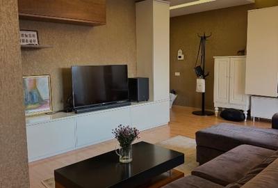 Apartament cu 3 camere decomandat în Europa - 7