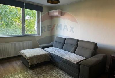 Apartament cu 2 camere, de inchiriat, in zona Plopilor
