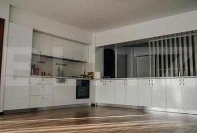 Apartament cu 5 camere decomandat în Policlinica - 3