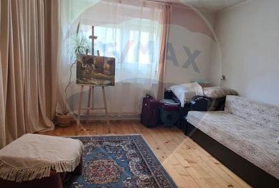 Casă cu 3 camere cu Teren 1750 Mp în Dârlos - 2