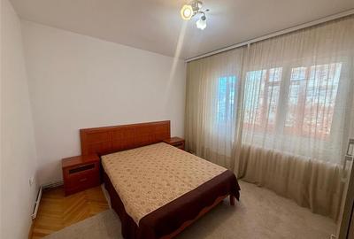 Apartament cu 2 camere semidecomandat în Podu Roș