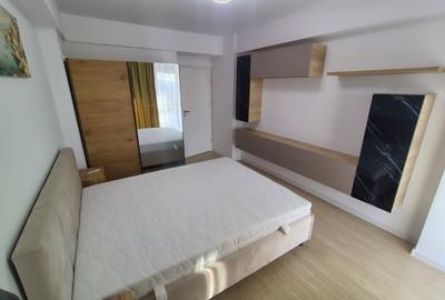 Apartament cu 2 camere decomandat în Rovine - 4
